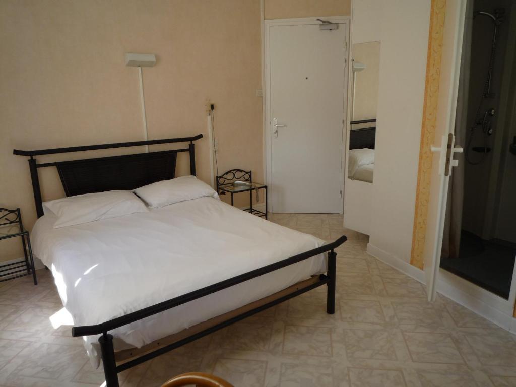 Hotel La Flamme Rouge Saint-Girons  Chambre photo